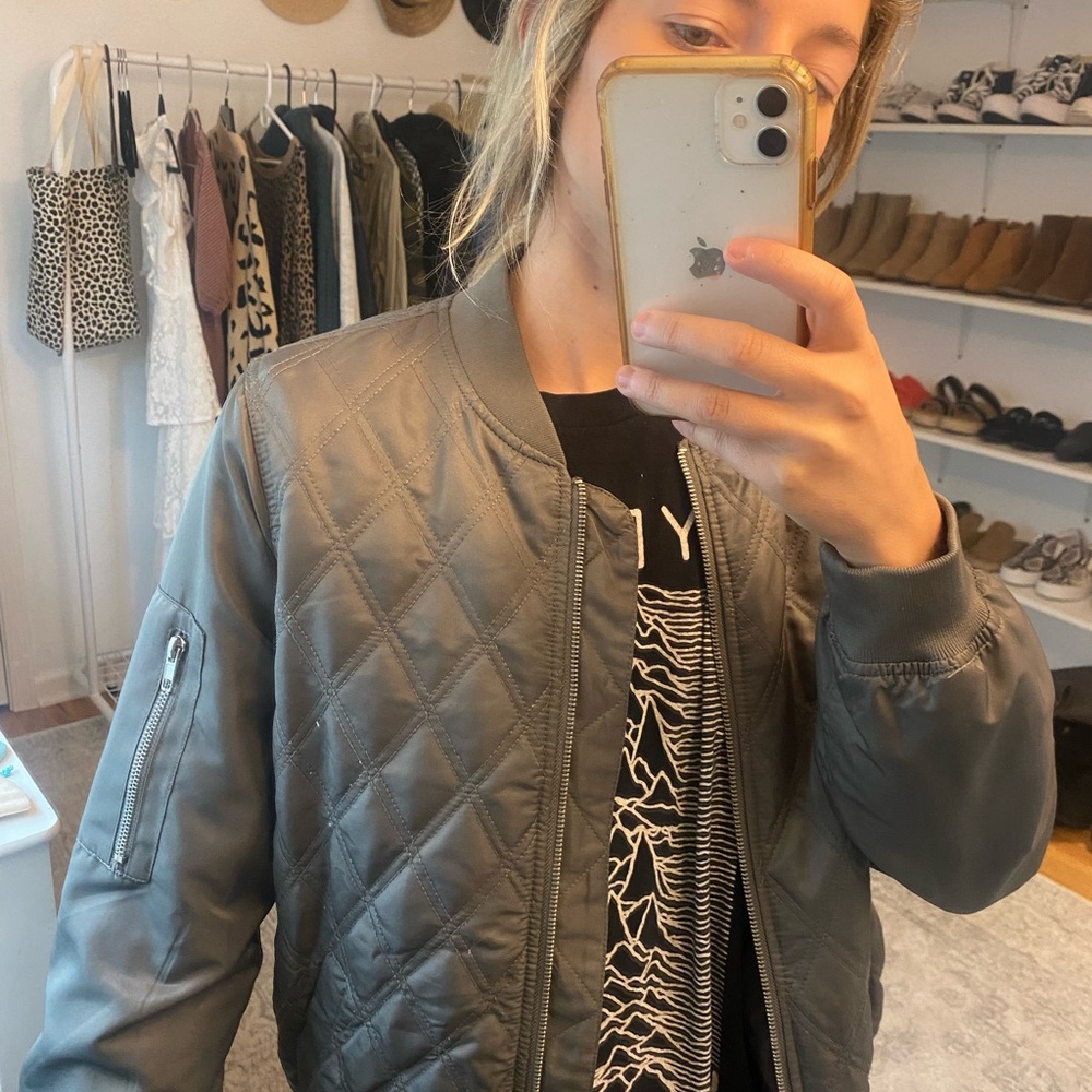Bomber jacket - Picture 2 of 3